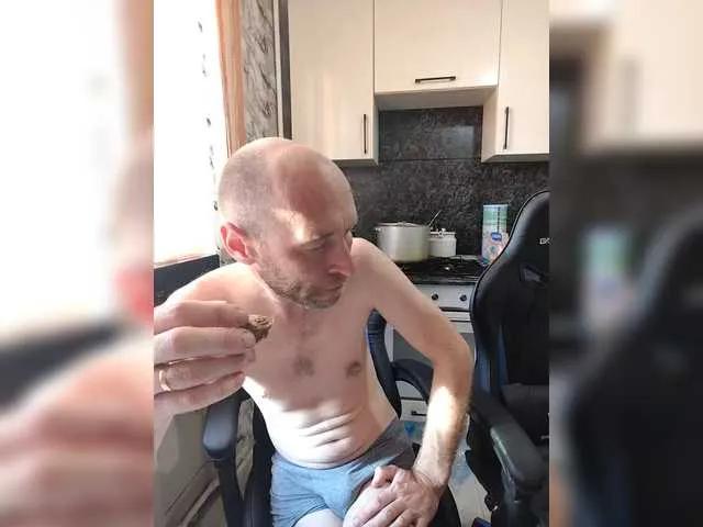 Offline Innokentiy449 on BongaCams