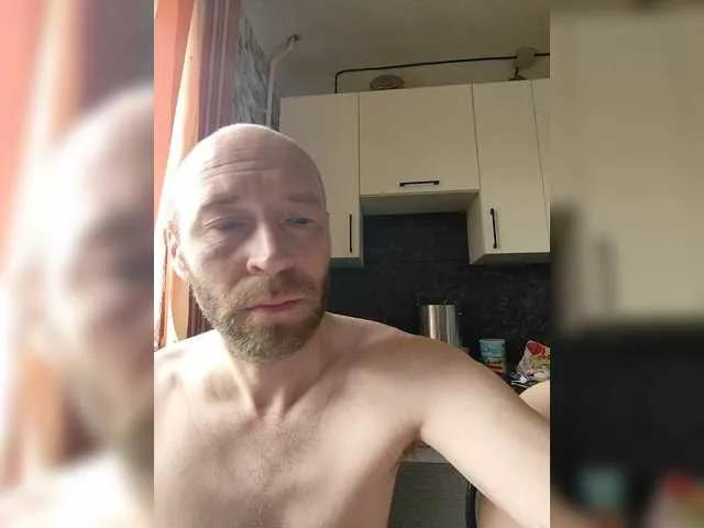 Offline Innokentiy449 on BongaCams