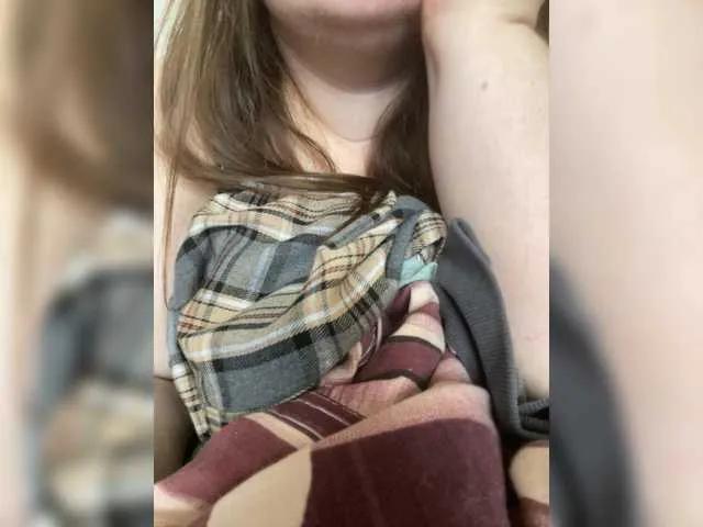 Offline intrixi on BongaCams