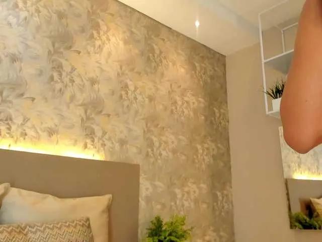 Offline JadaKai on BongaCams