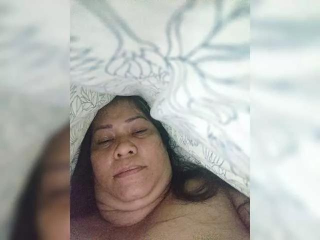 Offline jelyn87 on BongaCams