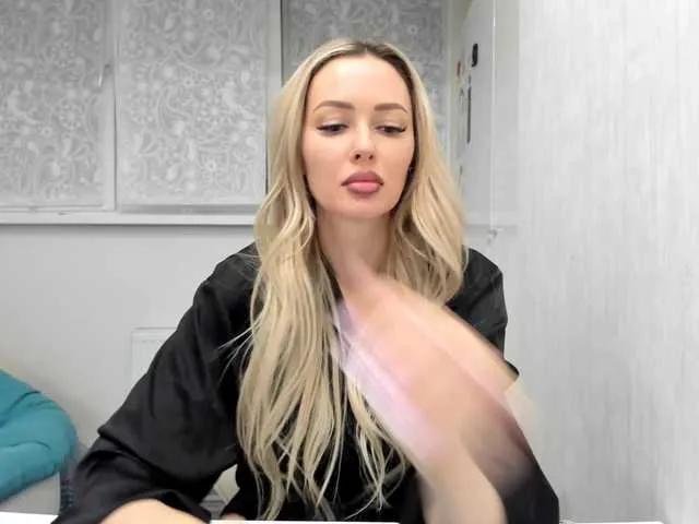 Avatar of JuciePussy