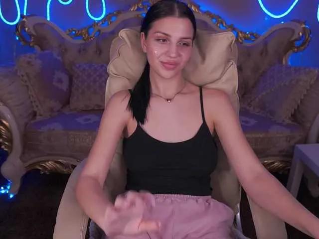 KamilaVibes — I'm turned on by tenderness, attention, and strong masculine energy. I love when a man shows passion, flirts with confidence, and gives back emotionally --- and when I can please him and see his genuine reactions.