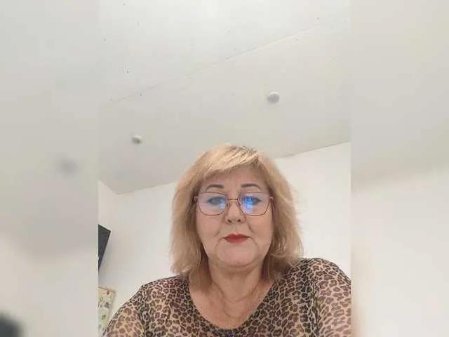 Avatar of KarinkaSweet