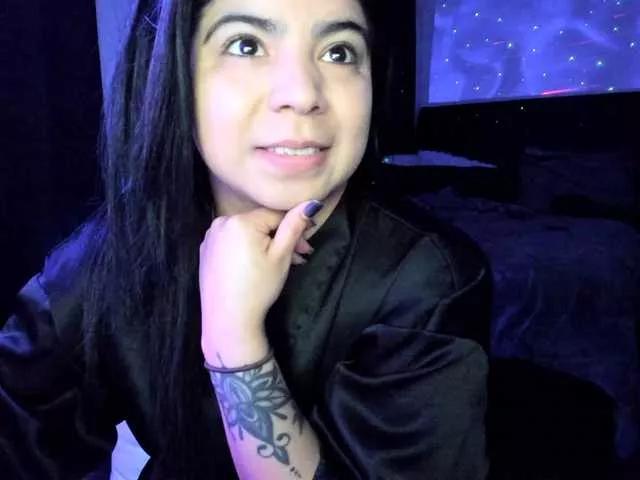 Kimmiakiss22 on BongaCams 