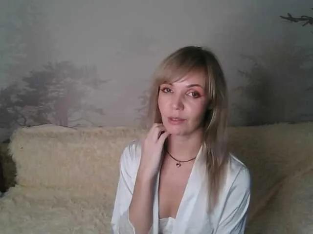 Kissz — I love massage, kisses, tenderness, fantasies and... dancing
I love to start 
