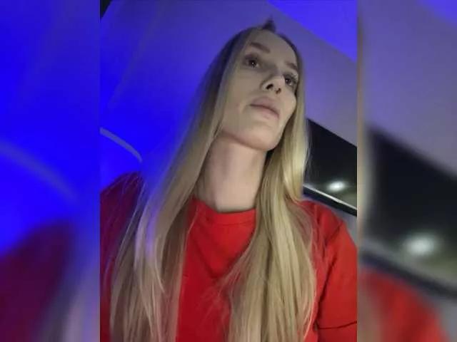 Offline lana-lana03 on BongaCams