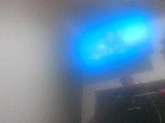 latinaamorosa — el sonido de los tokens , sean generosos  eso hace que yo toque mi cuerpo acariciar mis pechos , tocar mis partes intimas y ver un hombre guapo  que se masturbe en frente mio, me digan cosas ricas que me exciten mucho.