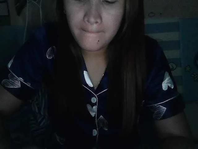 Offline leamorena0 on BongaCams