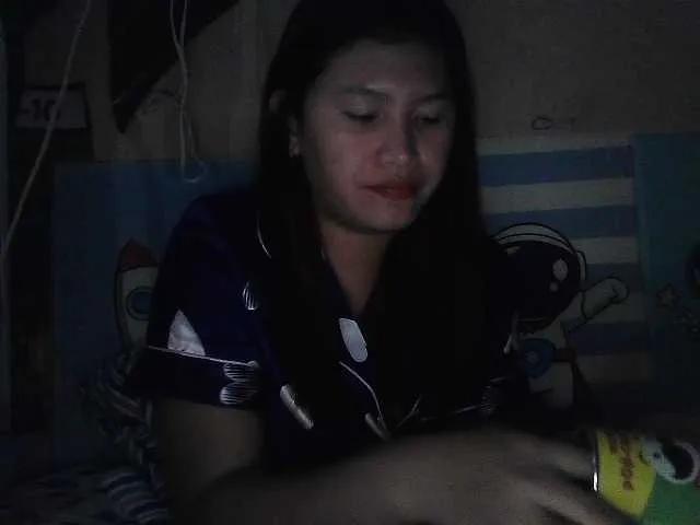 Offline leamorena0 on BongaCams