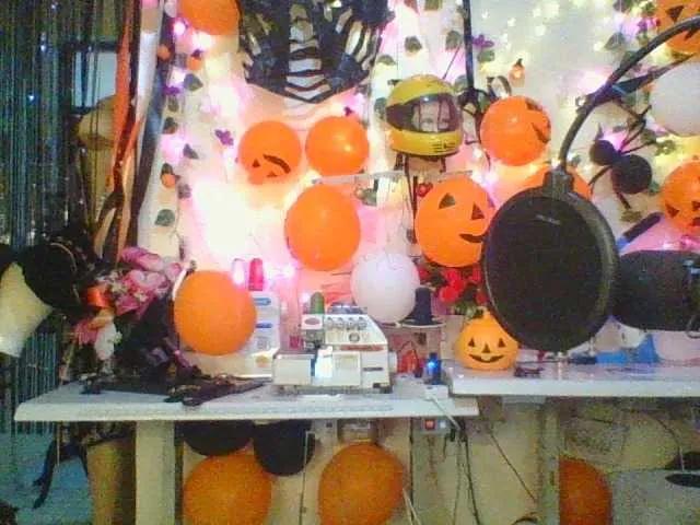 Lilianjackson — The toys when they vibrate it makes me so horny and wet.
When a guy suprises me by tipping and I get the buzz that turns me on