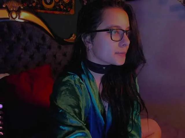LilithDark — Men who know how to treat a woman and those open to enjoying each other's company really turn me on. Bottoms are my weakness, and I also love hairy men. 