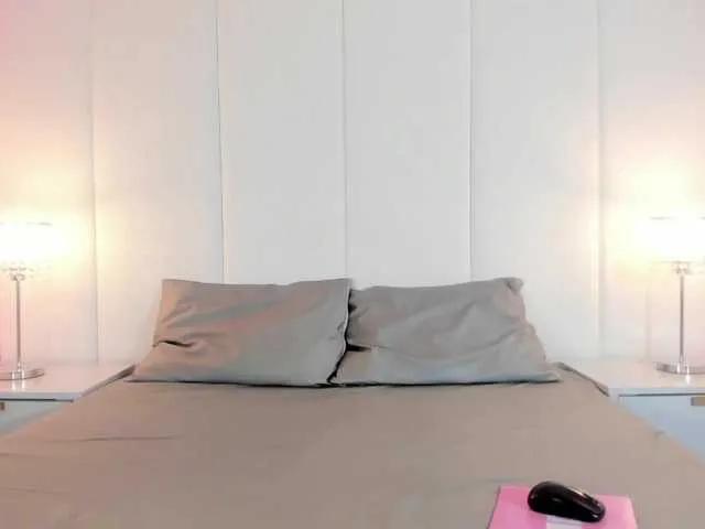 LilyBratz — Modeling, dirty talk, deepthroat, POV, masturbation and making sure your&#039;e always satisfied! Check me out, i can cum all day! Fuck Pussy at Start of Show is considered a &quot;Quickie&quot; so pls ask.