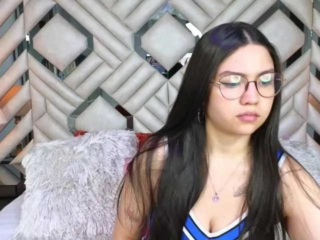LilyColinns on BongaCams 
