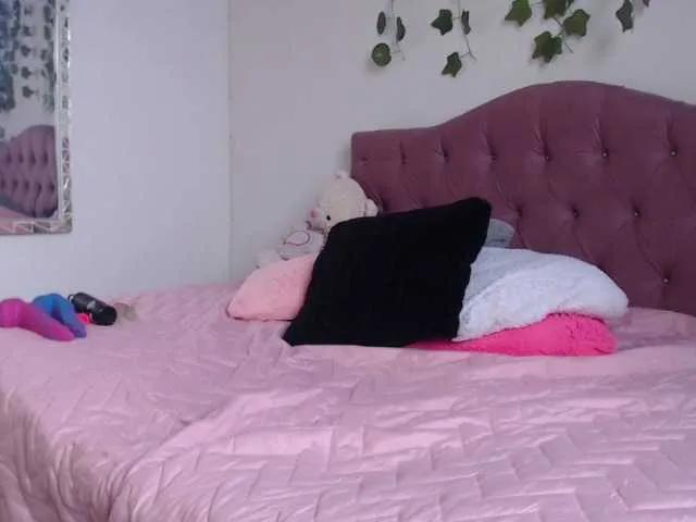 Offline LINDA599 on BongaCams