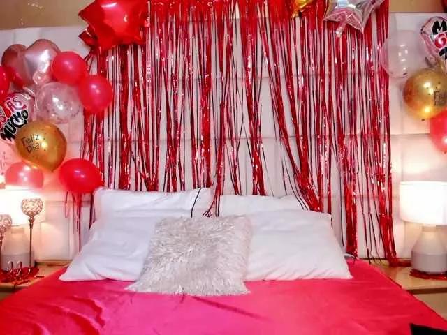 Offline LinsyAdams on BongaCams