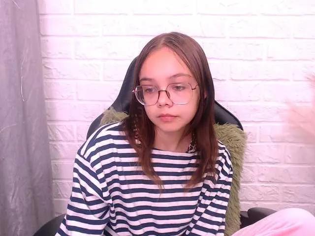 Offline LollyPolly on BongaCams