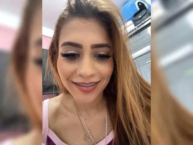 Offline lucygirl- on BongaCams