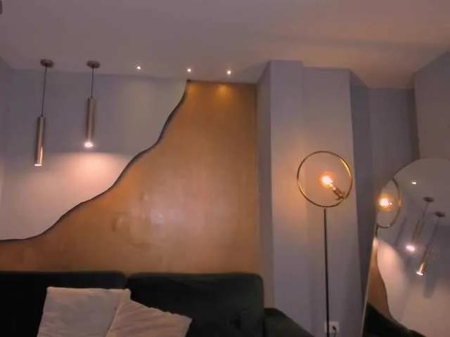 MaiaCollins1 on BongaCams 