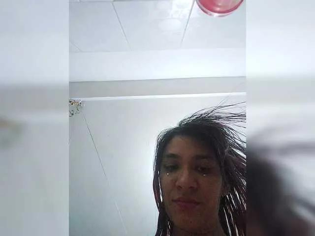 Offline maky-davis on BongaCams