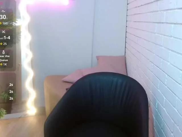 Offline Malory-tay on BongaCams
