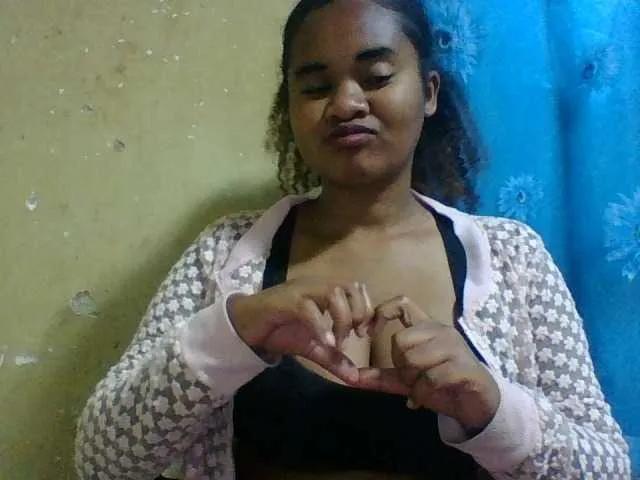 Offline Marie121 on BongaCams