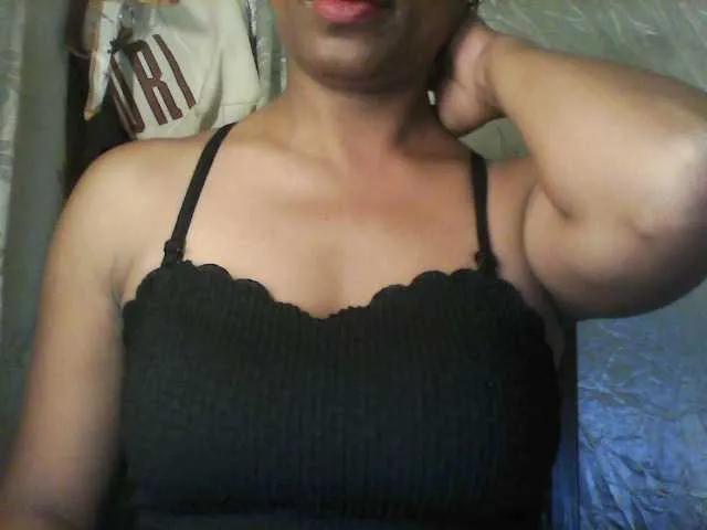 Offline MayaQueen on BongaCams