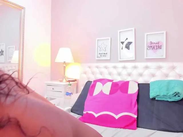 BongaCams megan-loviitz is Freechat megan-loviitz — A man who knows what he wants, who is determined, who doesn't only think about his own pleasure. That he knows how to use his tongue, his fingers and is not limited to just using his cock