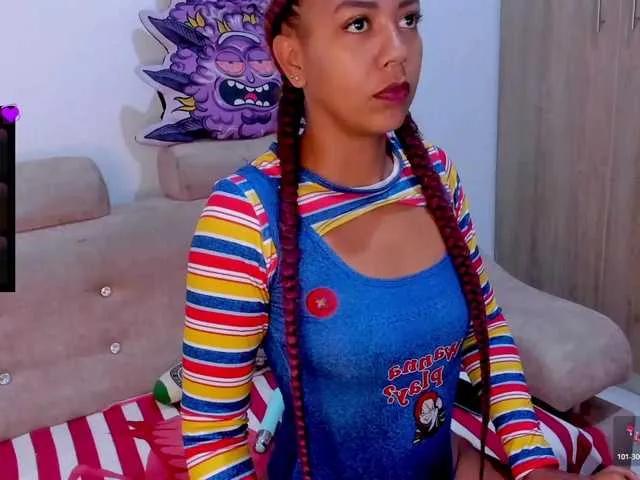 MeganMass — besos en el cuello