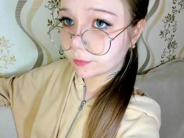 MelMooon on BongaCams 