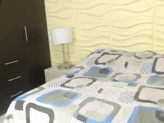 MerlinaStone — It turns me on to touch myself and to be touched and have my breasts sucked 