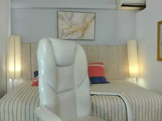 Miaa1 — I love to be treated as a goddess, that's what I am! Be kind and sweet with me, that's what I love the most.