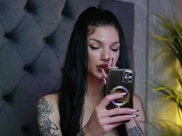 Offline MiamiCoffee on BongaCams