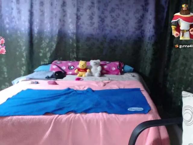 Avatar of miia-1bigboobs