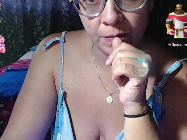 miia-1bigboobs on BongaCams 