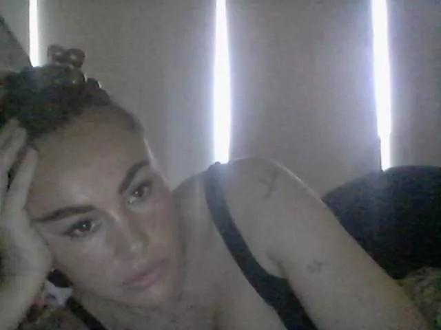 Millisa13 on BongaCams 