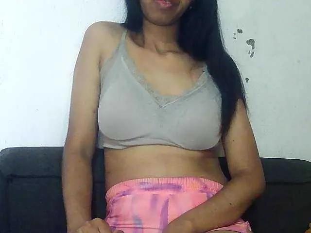 Offline Mimie586 on BongaCams