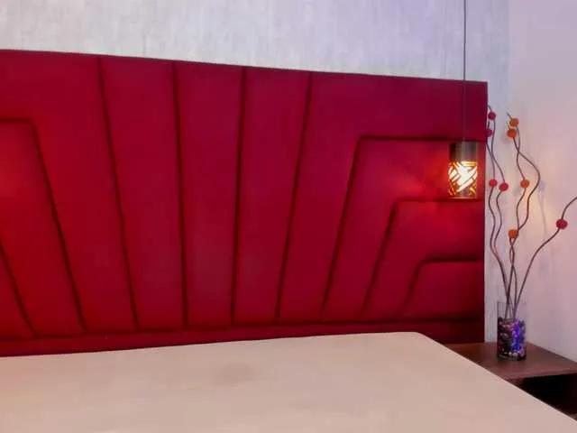 BongaCams Miranda-Laurent  is Freechat  Miranda-Laurent — When I feel truly desired, when someone makes me feel safe despite my shyness, when I'm dancing and letting go... and when my curves are appreciated the way they deserve.