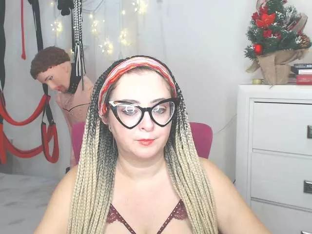 Freechat missGODDESS on BongaCams