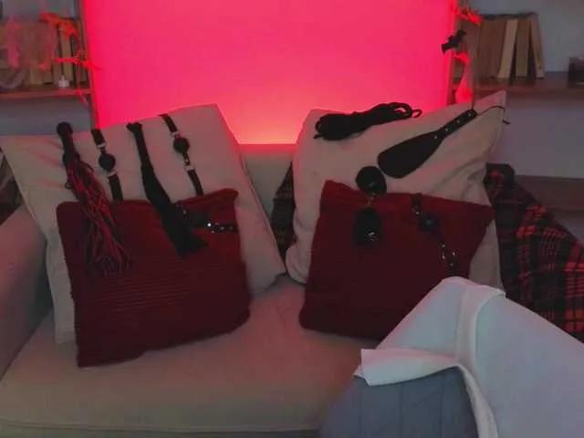 Offline MistressMarcelline on BongaCams