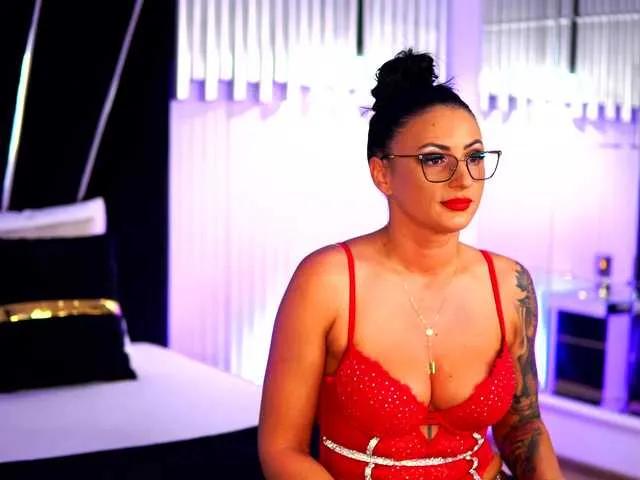 BongaCams MistyWooods is Freechat MistyWooods —  I get turned on by good vibes, cheeky compliments, and a little teasing. The more fun you have with me, the hotter I get.