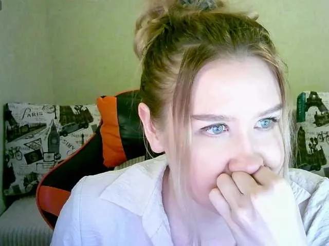 Offline MollyMo on BongaCams