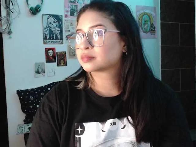 Mollyshake11 on BongaCams 