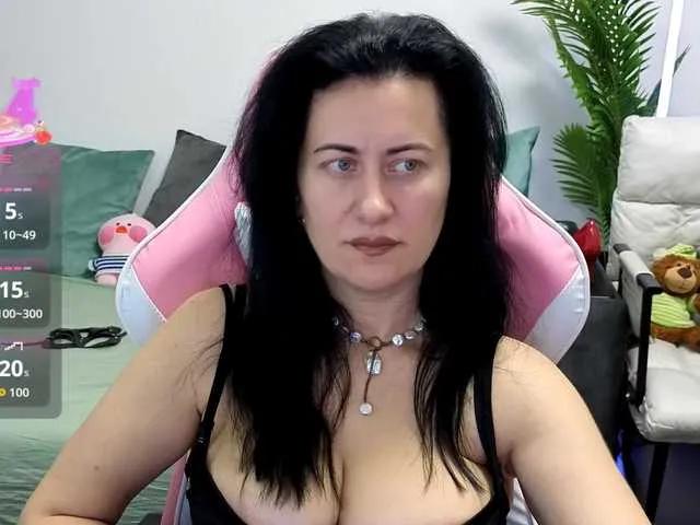 Offline monica-blackk on BongaCams