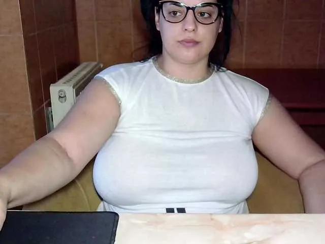 Offline MoniqQuuen on BongaCams