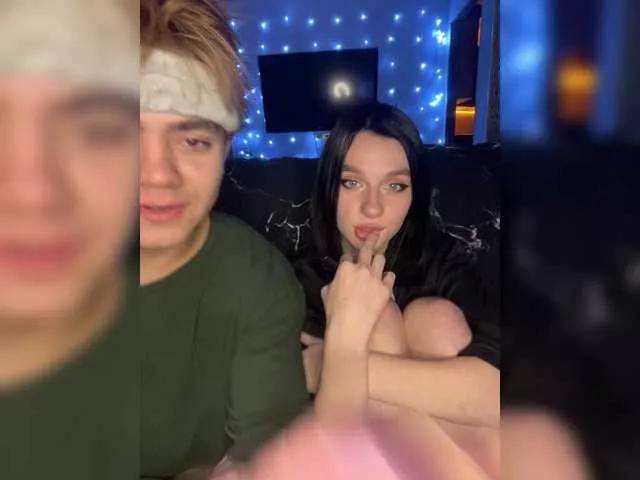 Offline MossiPolli on BongaCams