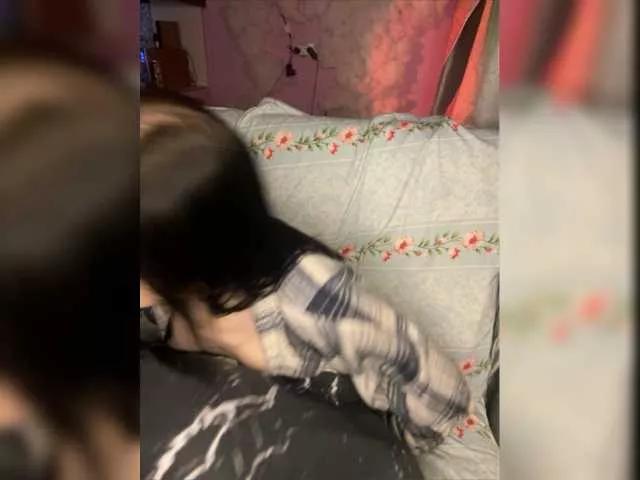 Offline MossiPolli on BongaCams
