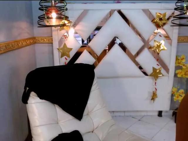 Offline NaomiSmiths on BongaCams