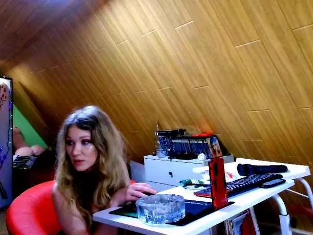 Freechat NaughtyNatli on BongaCams