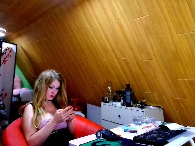Freechat NaughtyNatli on BongaCams